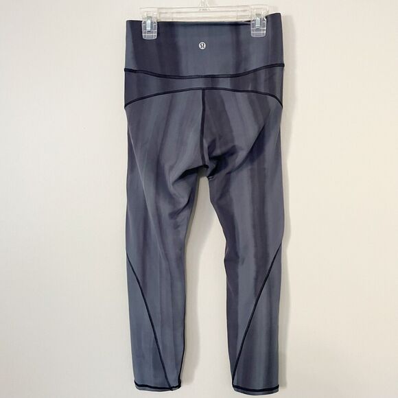 Lululemon Size 6 Tie Dye In Movement Crop Leggings Everlux High Rise 22" Inseam - Picture 3 of 6